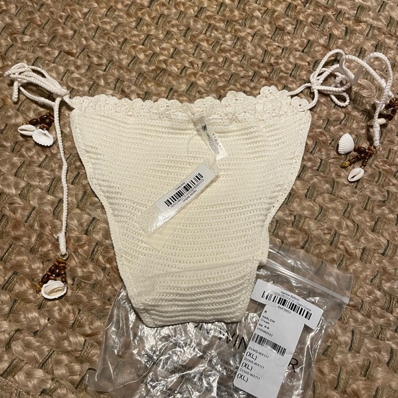 DEVON WINDSOR ❤️‍🔥 HARLOW NWT BIKINI BOTTOMS - Picture 11 of 15